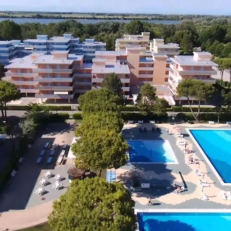 Relaxing Flat By The Pool With Sports Courts Apartment Bibione